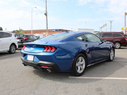 Used 2024 Ford Mustang Coupe RWD image 7
