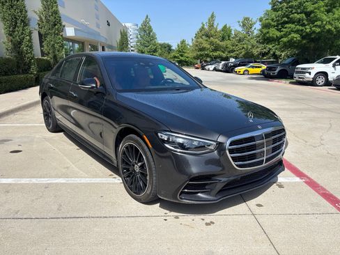 Used 2023 Mercedes-Benz S 580 4MATIC Sedan image 4