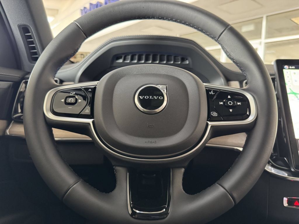 New 2026 Volvo XC90 T8 Plus AWD/4WD image 24