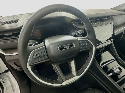 New 2026 Jeep Grand Cherokee L Limited AWD/4WD image 7
