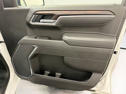 Used 2025 GMC Sierra 1500 SLT image 33