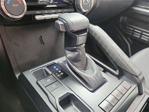 Used 2025 Toyota Tacoma SR image 20