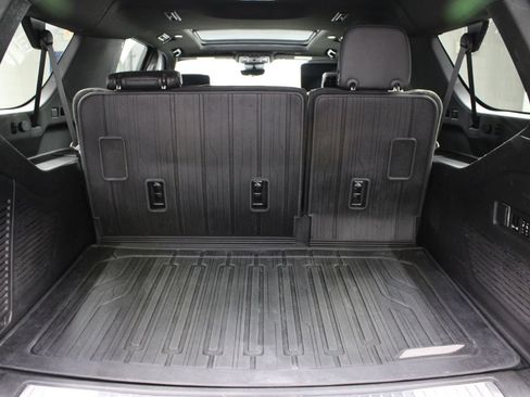 Used 2023 GMC Yukon XL Denali w/ Denali Reserve Package AWD/4WD image 49