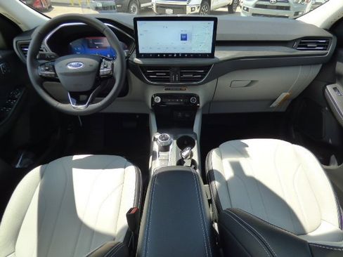 New 2025 Ford Escape Base w/ PHEV Premium Package image 2