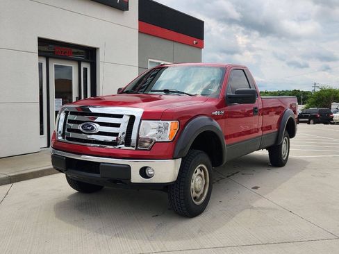 Used 2010 Ford F150 XLT AWD/4WD image 2