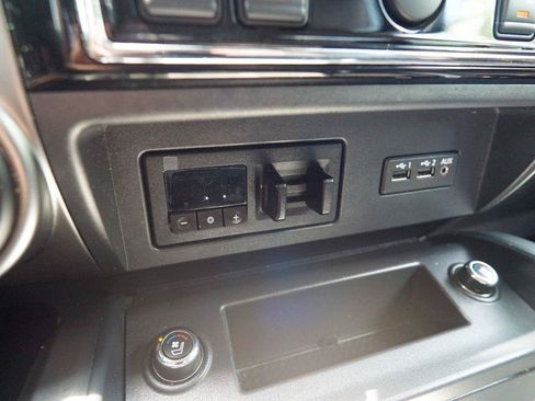 Used 2019 Nissan Titan Platinum Reserve w/ Platinum Utility Package AWD/4WD image 30