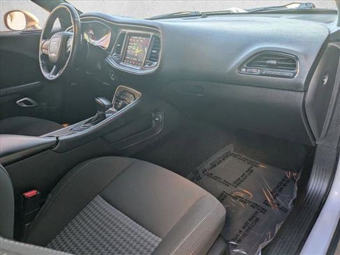 Used 2022 Dodge Challenger R/T Scat Pack w/ Shaker Package image 19