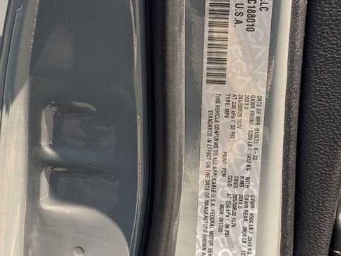 Certified 2022 Jeep Grand Cherokee Laredo X image 35