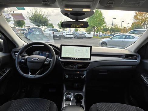 Used 2023 Ford Escape Active w/ Tech Pack #1 image 6