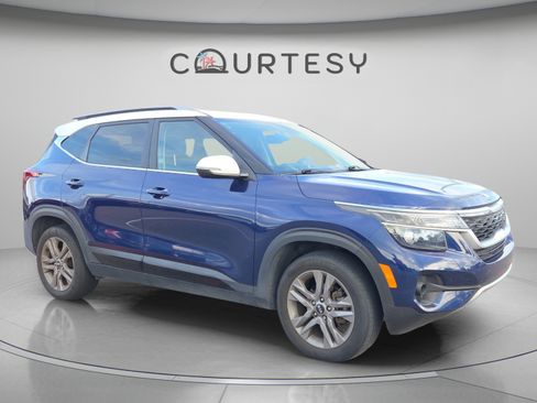 Used 2021 Kia Seltos S FWD image 3