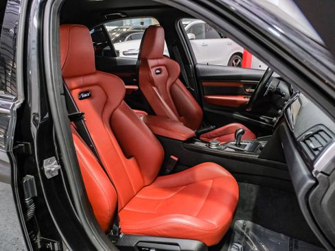 Used 2018 BMW M3 Sedan image 31