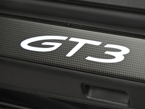 Used 2022 Porsche 911 GT3 image 23