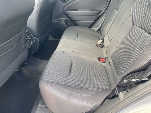 Used 2025 Subaru Forester Premium w/ Protection Package (1PH) image 28