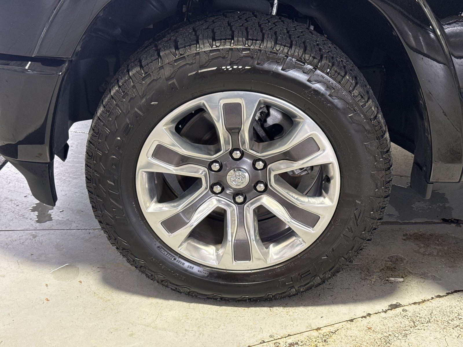 Used 2023 RAM 1500 Limited AWD/4WD image 13