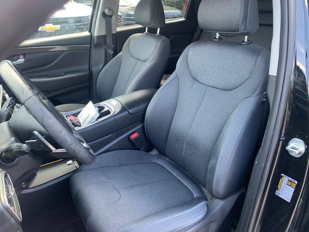 Used 2023 Hyundai Santa Fe SEL FWD image 6