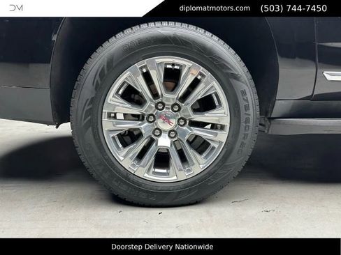 Used 2022 GMC Yukon XL Denali w/ Advanced Technology Package RWD image 44