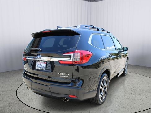 Used 2023 Subaru Ascent Limited w/ Technology Package AWD/4WD image 8