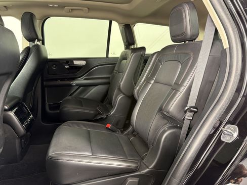 Used 2023 Lincoln Aviator Reserve w/ Equipment Group 201A RWD image 21