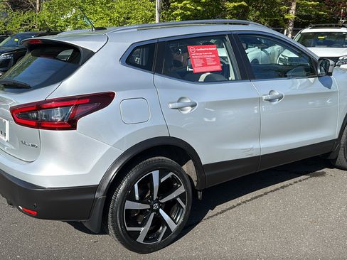 Certified 2021 Nissan Rogue Sport SL w/ Premium Package AWD/4WD image 27