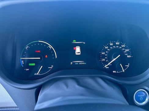 Used 2021 Toyota Sienna XLE image 16