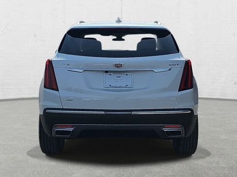 Used 2025 Cadillac XT5 Premium Luxury w/ LPO, Floor Liner Package AWD/4WD image 6