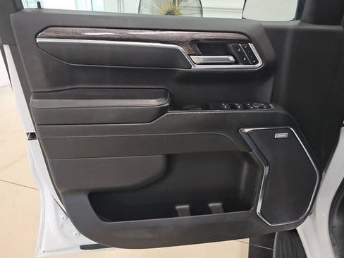 Used 2023 Chevrolet Silverado 1500 LTZ AWD/4WD image 9