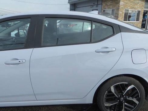 Used 2024 Nissan Versa SR w/ Trunk Package image 32