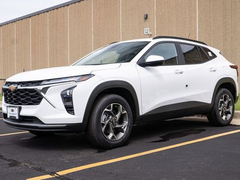 New 2025 Chevrolet Trax LT w/ Driver Confidence Package image 4