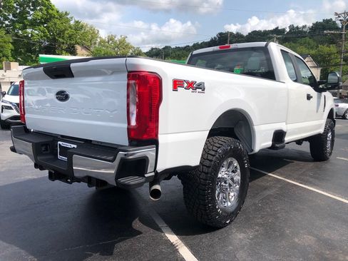 Used 2017 Ford F250 XL w/ Power Equipment Group AWD/4WD image 6