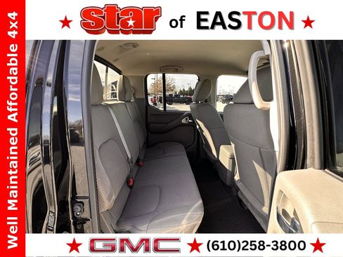 Used 2019 Nissan Frontier SV image 11