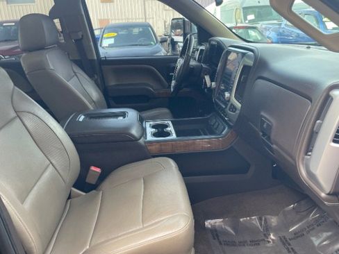 Used 2017 GMC Sierra 1500 SLT image 16