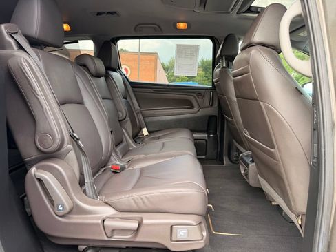 Used 2018 Honda Odyssey Elite image 14