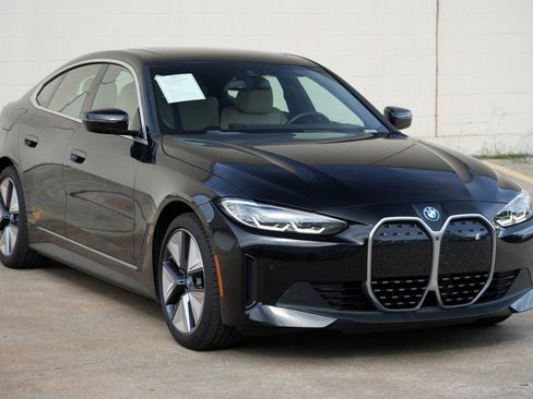 Used 2024 BMW i4 eDrive35 w/ Premium Package RWD image 58