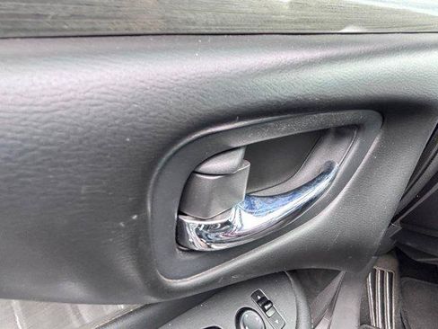 Used 2016 Nissan Murano Platinum w/ Platinum Technology Package FWD image 7