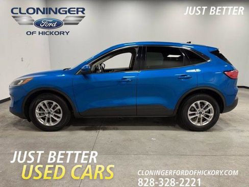 Used 2020 Ford Escape SE image 8