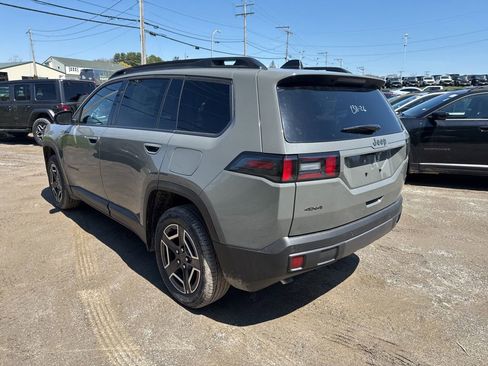 New 2026 Jeep Cherokee Limited AWD/4WD image 3