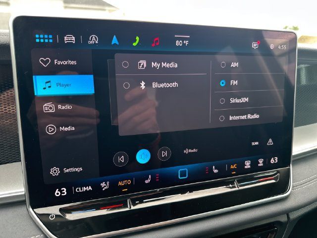 Certified 2025 Volkswagen Tiguan SE AWD/4WD image 23