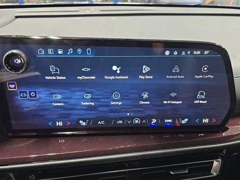 New 2026 Chevrolet Traverse Z71 w/ Driver Confidence Package image 24