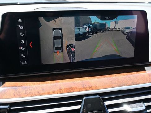 Used 2019 BMW 540i w/ M Sport Package RWD image 14