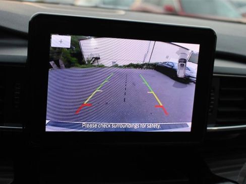 Used 2023 Ford Explorer Limited image 19