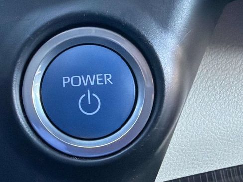 Certified 2021 Toyota Sienna Platinum FWD image 22