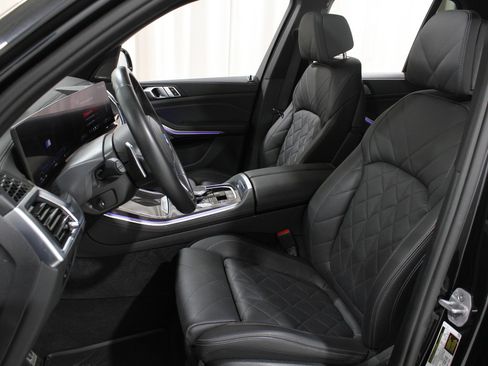 Certified 2025 BMW X5 M60i w/ Parking Assistance Package image 5