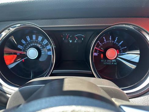 Used 2011 Ford Mustang Convertible w/ 101A Rapid Spec Order Code RWD image 24