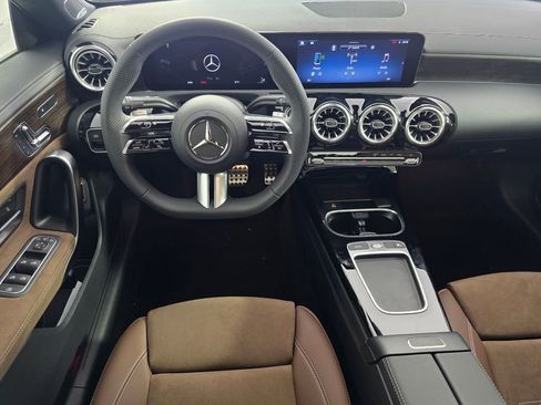 New 2026 Mercedes-Benz CLA 250 image 10