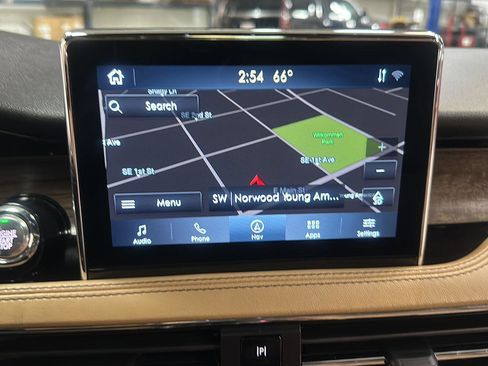 Used 2020 Lincoln Corsair Reserve w/ Equipment Group 201A AWD/4WD image 21