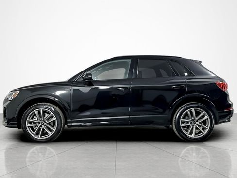 Used 2025 Audi Q3 2.0T Premium image 2