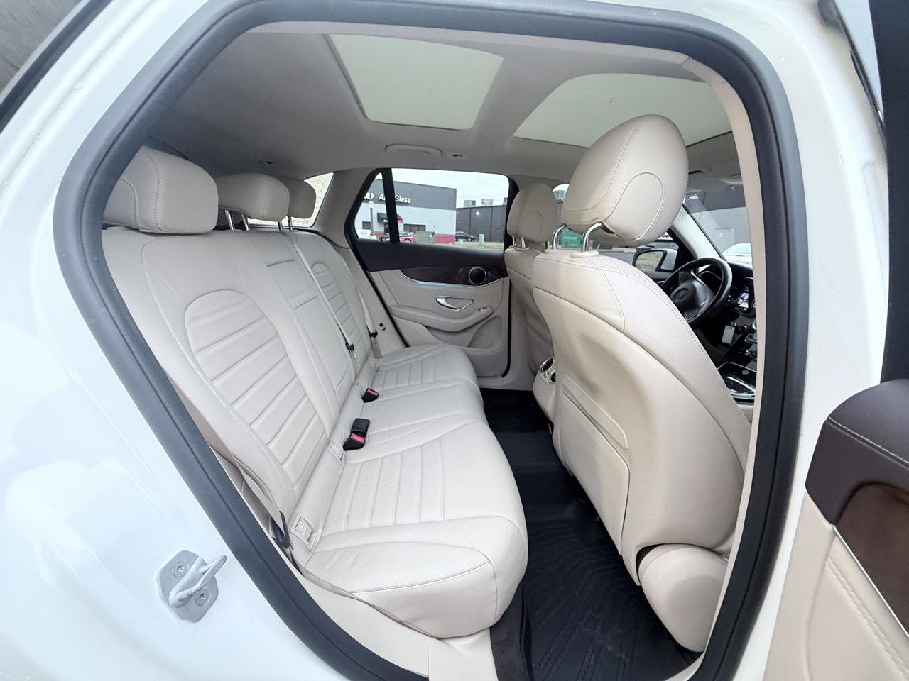 Used 2016 Mercedes-Benz GLC 300 4MATIC image 12