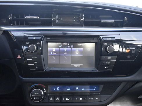 Used 2014 Toyota Corolla S image 23