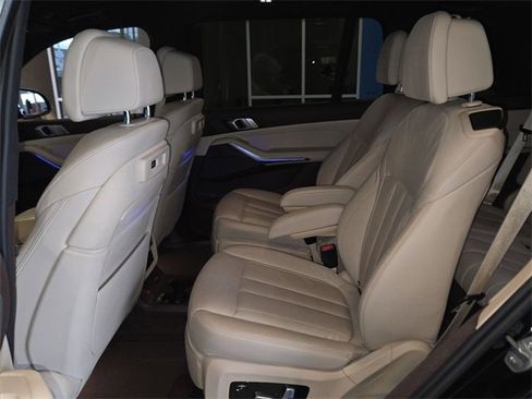Used 2019 BMW X7 xDrive50i w/ M Sport Package image 23
