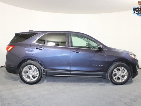 Used 2018 Chevrolet Equinox LT image 2
